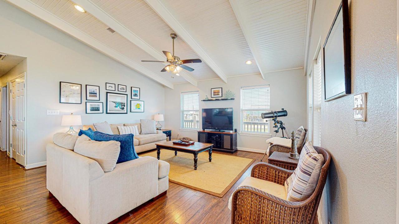 Serenity By The Sea Crystal Beach Exterior photo